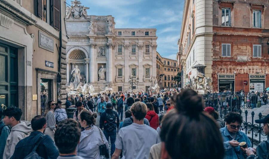 10 Wonders of Rome in 3 hours - Colosseum Exterior Plus Via dei Fori Imperiali: The Rome Power Walk