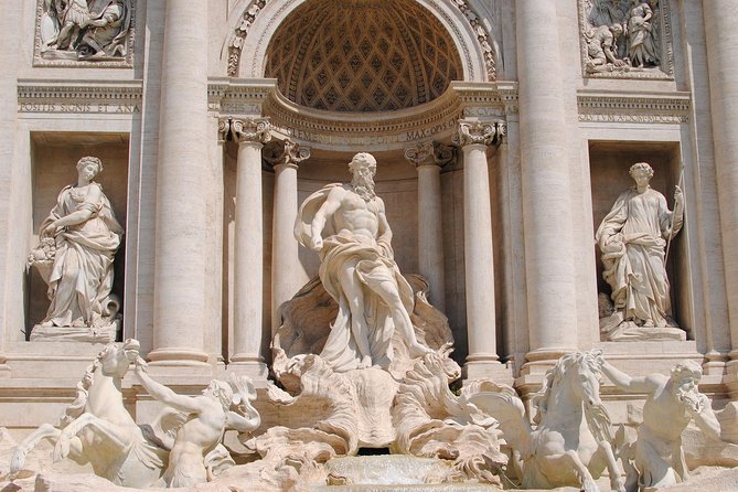 Airport Transfer with Orientation Tour (Driver Only/Self Touring) - Piazza Venezia and the Vittorio Emanuele II Photo Stop