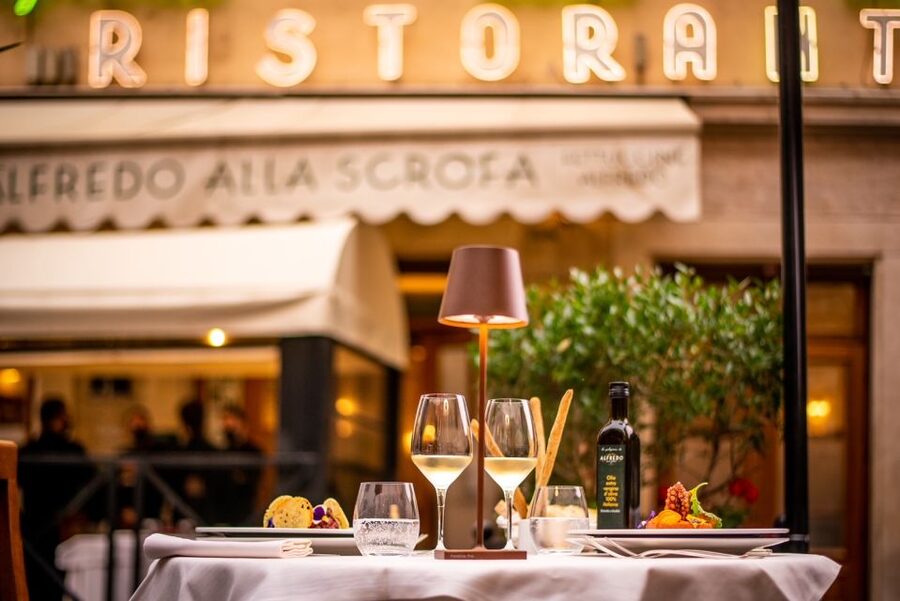 Alfredo alla Scrofa Restaurant in Rome: Eat Like a Star - The Alfredo Itself: Why This Dish Became a Destination