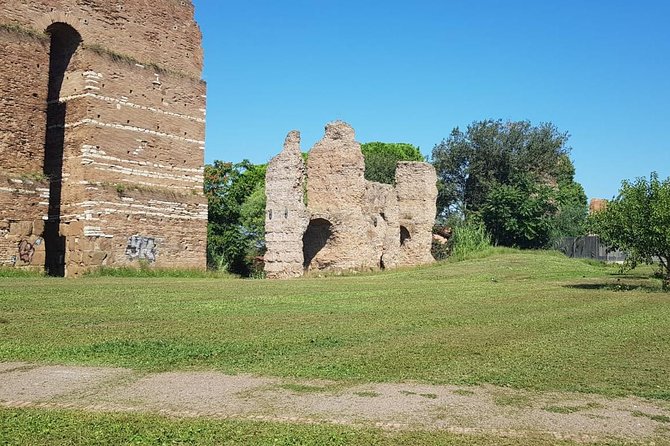 Ancient Appian Way PRIVATE Bike Tour - Mausoleo di Cecilia Metella and Castrum Caetani: Tomb and Fortress in One View
