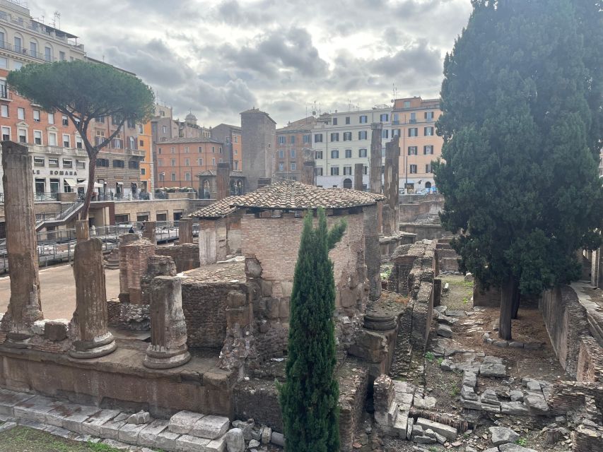 Ancient Rome: Archeological area Largo Argentina - How the English audio guide and app support help you keep your footing