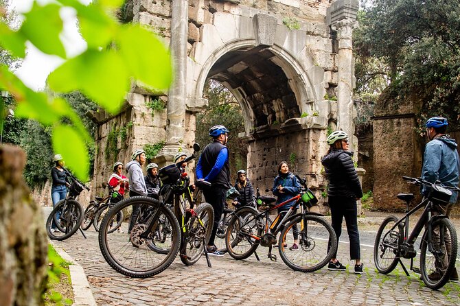 Appian Way Aqueducts Bike Tour with Catacombs & Lunch - How the Appian Way Aqueducts Bike Tour Works (5 hours, small-group e-bikes)