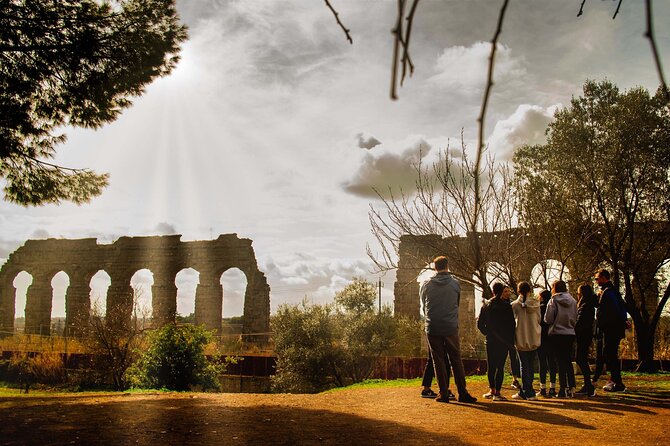 Appian Way Aqueducts Bike Tour with Catacombs & Lunch - Aqueduct Parks Lunch or Aperitif: Eating between Roman waterworks