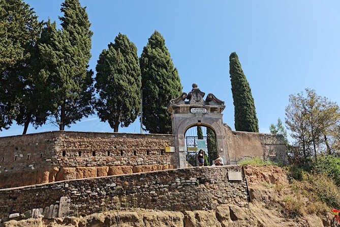Appian Way Aqueducts Bike Tour with Catacombs & Lunch - Bumps, biking skills, and what the e-bike can and cannot fix