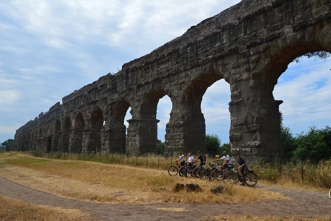 Appian Way Bike tour Underground with Catacombs & Lunch - Appian Way Archaeological Park and Lunch Where the Route Lives