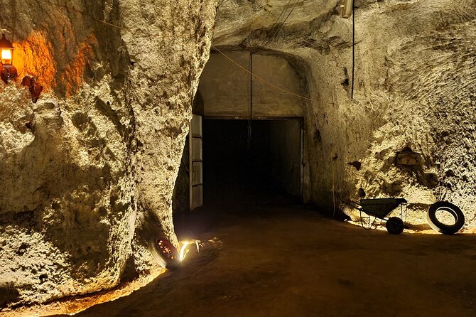 Appian Way Bike tour Underground with Catacombs & Lunch - Catacombs of St. Callixtus: The 20 Km Underground Maze