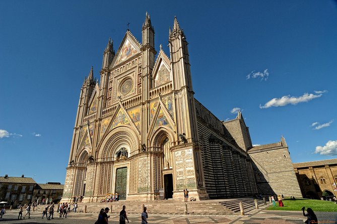 Assisi and Orvieto Full-Day Semi-Private Tour from Rome - A 12-hour Rome-to-Umbria loop, starting at Piazza della Repubblica