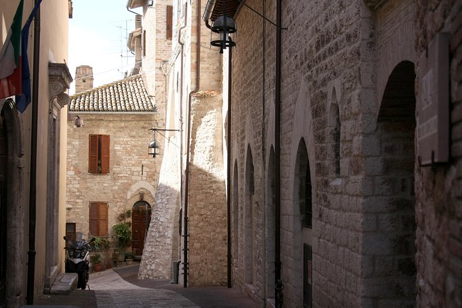 Assisi and Orvieto Full-Day Semi-Private Tour from Rome - Wandering Assisi streets: why the time between big sights matters