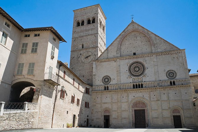 Assisi & Saint Francis Path Tour from Rome - Lunch in Assisi: Umbrian flavors on your schedule