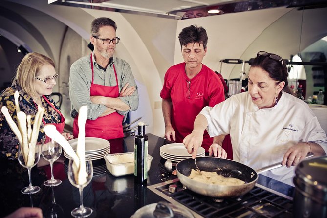 Authentic Roman Cooking Class & Market Experience - From market bags to a real kitchen: what you cook and what you learn