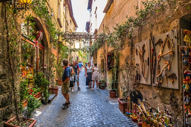 Bagnoregio & Orvieto Day Trip from Rome with Wine Tasting & Lunch - Tuscany farmhouse lunch and the Brunello di Montalcino tasting