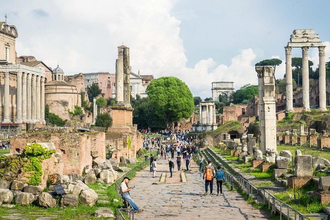 Best Colosseum, Palatine Hill and Roman Forum Guided Tour - Headsets, crowd control, and what small groups really change