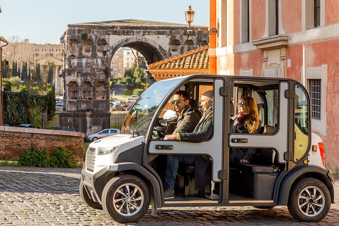 Best of Rome by golf cart - private tour larger groups - Circo Massimo to Piazza Venezia, two very different Rome moods
