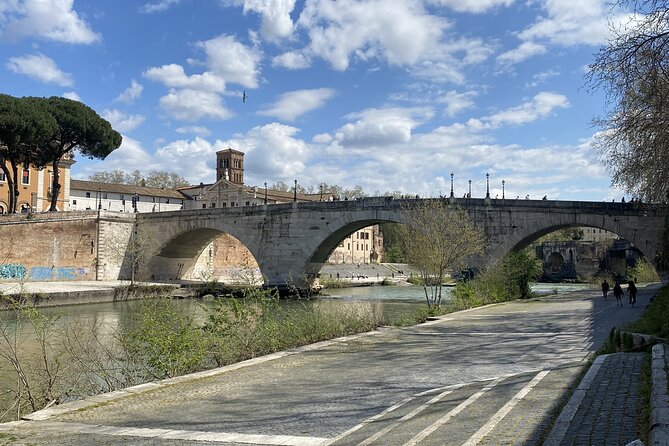 Best of Rome Electric Bike Tour - Colosseum and Circo Massimo: Stadium-Scale Rome on Wheels