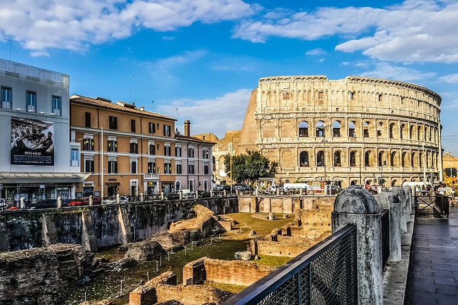 Best Private 4-Hour City Tour of Colosseum and Rome Highlights - Entering The Colosseum With Included Tickets and a Reservation Fee