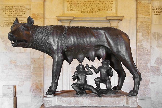 Capitoline Museum Experience with Multimedia Video - Inside the Capitoline Museums: where the icons live