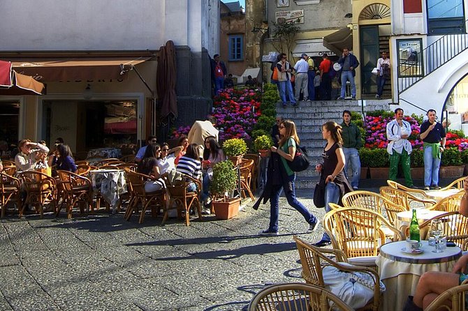 Capri Day Trip from Rome by Bus & Ferry – Guided or Independent - Capri with a local guide: what you actually see