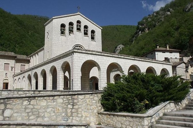 Cascia, Santa Rita and Roccaporena from Rome Private Day Tour - Air-conditioned private transport with WiFi on board