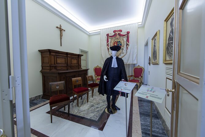 Castel Gandolfo: Papal Apartments and Secret Garden Entry Ticket - Entry, ID, and Ticket Viewing: Small Things That Prevent Headaches