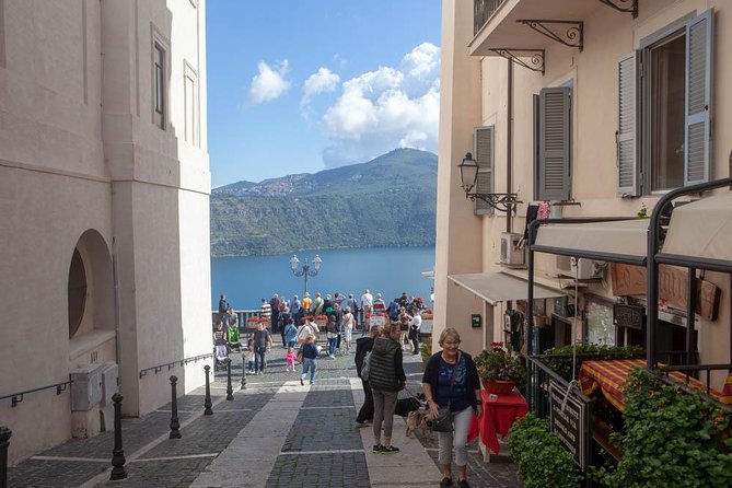 Castelli Romani Tour from Rome - Frascati Centro Storico: where wine town wandering actually feels easy