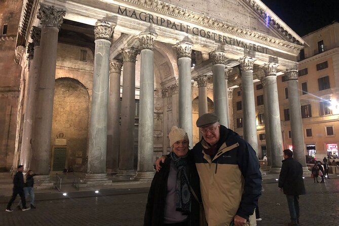 Celebrate Christmas in Rome - Small Group Walking Tour - Piazza di San Lorenzo in Lucina: the holiday square moment