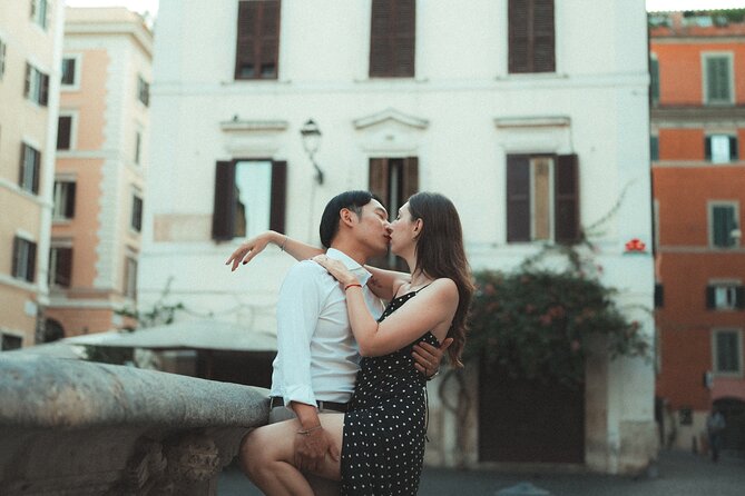 Cinematic Photoshoot in Rome - A private Rome photo shoot with guided posing, not awkward wandering