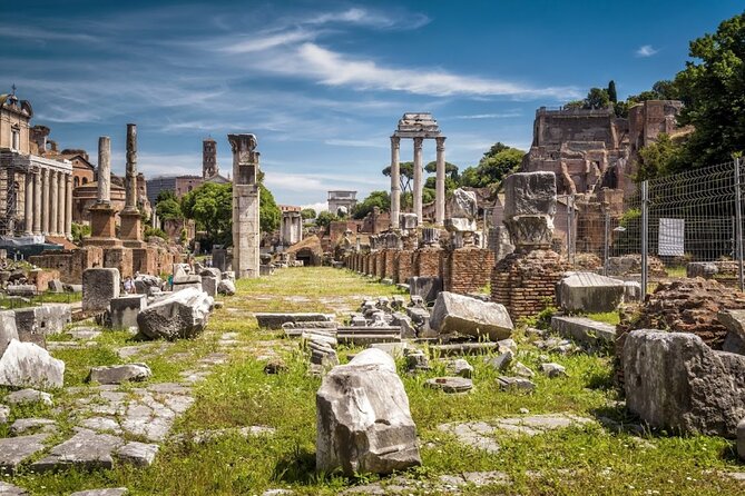 Colosseum Arena Floor Guided Group Tour with Roman Forum and Palatine Hill - Palatine Hill stop: the 753 BC legend and the emperors’ residences