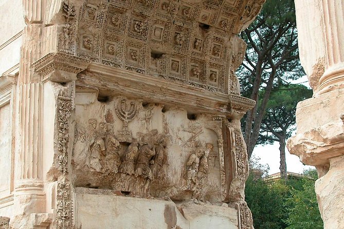 Colosseum Arena tour with Roman Forum and Cesar's Palace - Who This Tour Suits Best