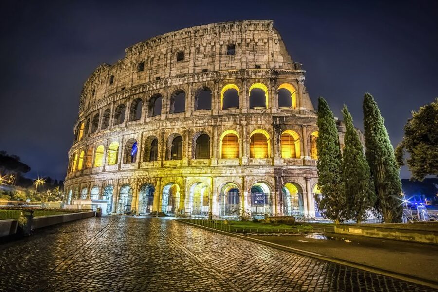 Colosseum by Evening Guided Tour with Optional Arena Access - After the tour: Monti dinner and a last look at the lights
