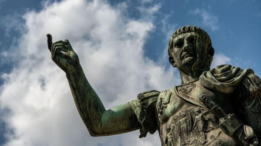 Colosseum: Gladiator’s Gate & Arena Floor Experience - Palatine Hill finish: legends plus views