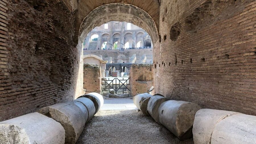 Colosseum: Gladiator’s Gate & Arena Floor Experience - What the guaranteed entry time really changes