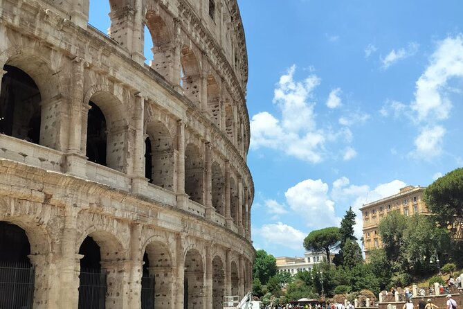 Colosseum Guided Tour in Rome - Crowd-smart tips that save time and energy