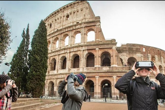 Colosseum guided tour with Virtual Reality - Roman Forum with your guide: where the stories connect