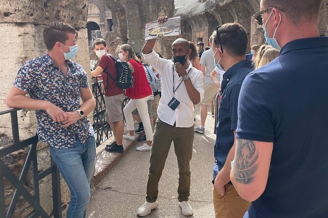 Colosseum, Palatine Hill and Roman Forum Guided Group Tour - Palatine Hill: Imperial Palace ruins and skyline views