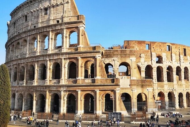 Colosseum, Roman Forum and Palatine Hill Fully Guided Tour - Colosseum Stop: What You’ll See and What You Won’t