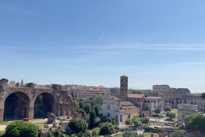 Colosseum & Roman Forum Semi-Private Tour - Touring the Colosseum Underground: Tunnels, Trapdoors, and the Shock Factor
