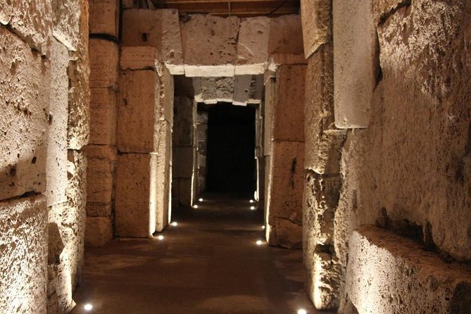 Colosseum Underground Tour with Gladiators Arena in a Group - Group size realities, hearing the guide in English, and keeping together