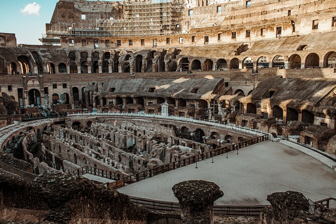 Colosseum with Arena, outside Forum & Trevi Fountain Group Tour - Roman Forum Views From Outside: What You Gain and What You Skip