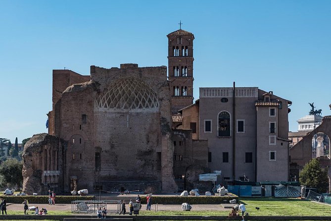 Colosseum with Gladiator Arena Floor, Forum & Palatine Hill Tour - Colosseum timing: seeing it all without getting swept away