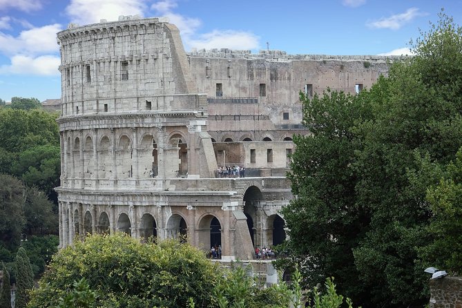 Colosseum with Guided Tour to Arena Floor and Ancient Rome Access - Security rules and what to bring (so you do not lose time)