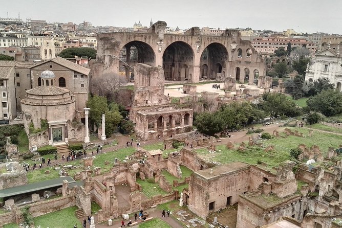 Combo: Colosseum, Vatican Museums and Sistine Chapel Guided Tour - Guides, Headsets, and Small Groups: Where Quality Comes From