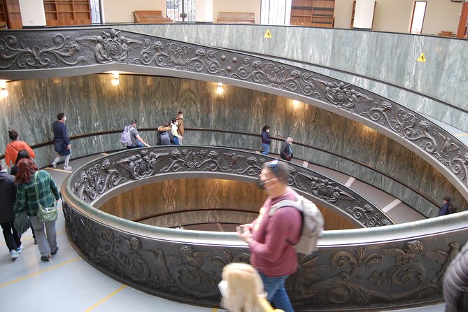 Combo: Colosseum, Vatican Museums and Sistine Chapel Guided Tour - Palatine Hill Views and Tiberius’s Palace