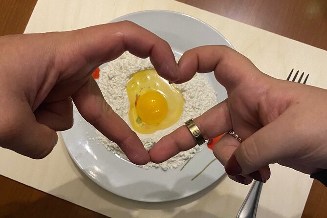 Cooking Class in Rome: Make Fettucine & Tiramisù with Chef Paolo - Your tiramisù session: assembled together, finished the group way