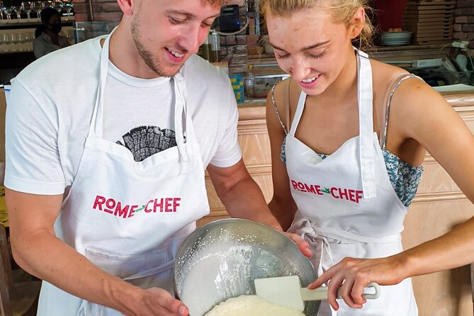 Cooking Class: Pasta & Tiramisu with a Private Italian Chef - Tiramisu in the same sitting, then you eat it