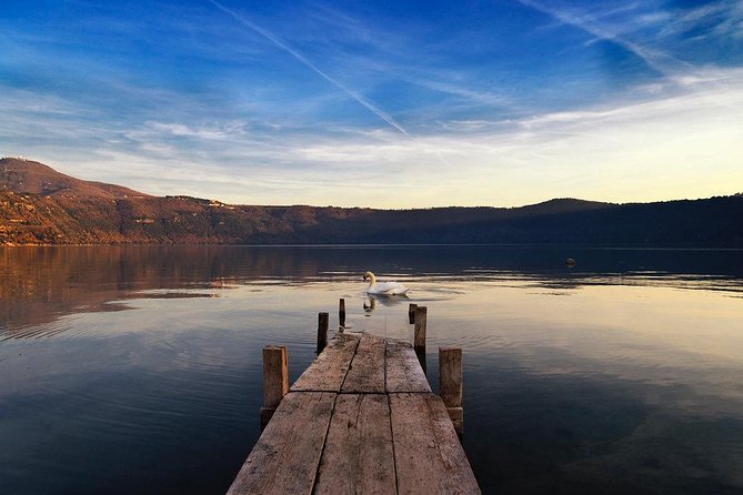 Day-trip from Rome to Roman Hills with lunch / picnic included - Lunch by the Lake, Gelato on the Way, and the Roman Castles Towns