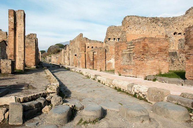 Daytrip from Rome to Pompeii and Amalfi Coast - Why a private Rome to Pompeii and Amalfi day trip works better than you think