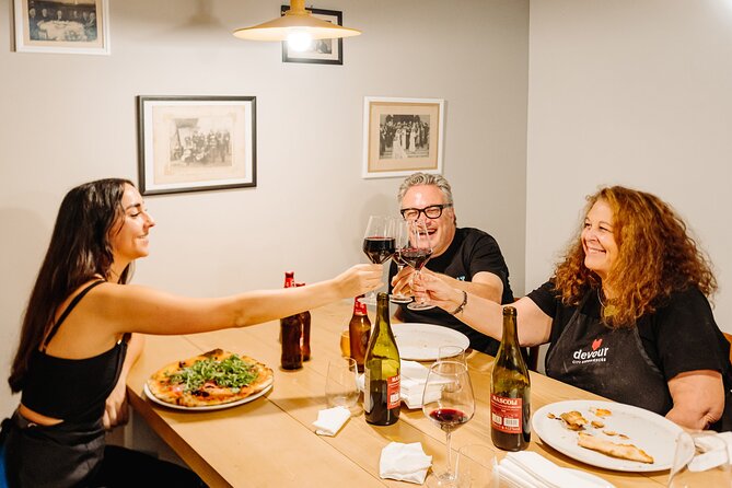 Devour Rome Wine & Pizza Making Class in Trastevere Neighborhood - Group Size, English Instruction, and Who This Suits Best