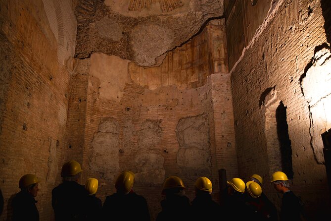Domus Aurea Tour with WEST WING & Virtual Reality Experience - What to wear: shoes, layers, and the underground reality