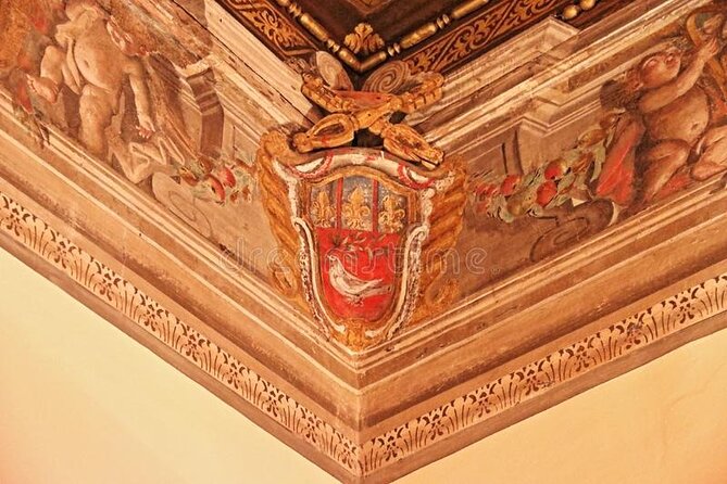 Doria Pamphilj Palace Gallery and Museum Private Tour with Local Guide - Meeting Point on Via del Corso: A Simple Start