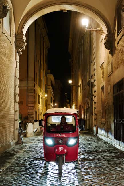 E-Tuk Tour: Rome by Night - Photo stops: how to get better results without stress